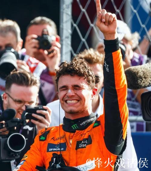 F1迈阿密站冲刺赛:诺里斯夺冠 维斯塔潘仅排第17 F1迈阿密站冲刺赛:诺里斯夺冠 维斯塔潘仅排第17